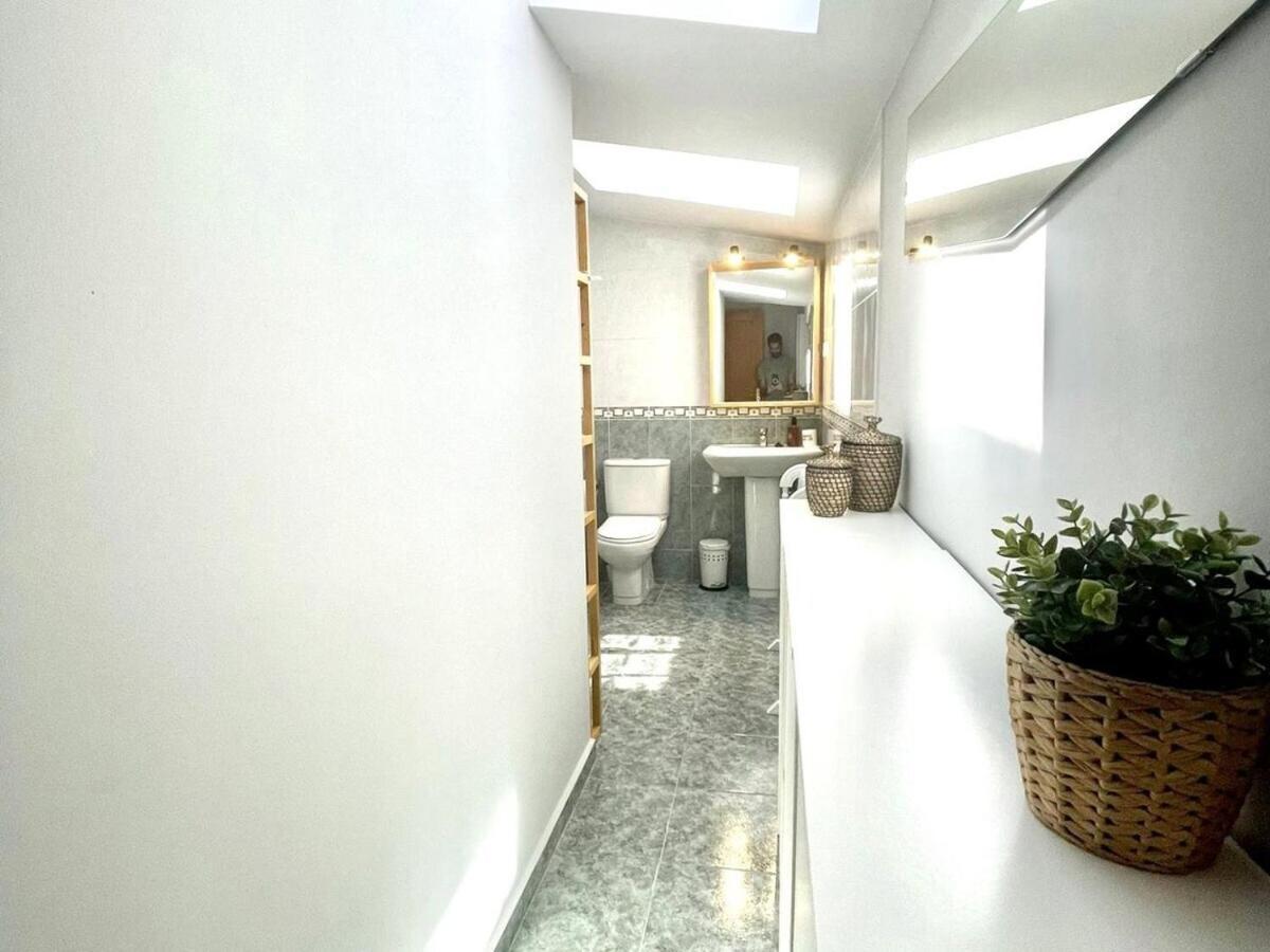 Calu Homes Duplex Cerca Playa De Huelin Malaga Luaran gambar