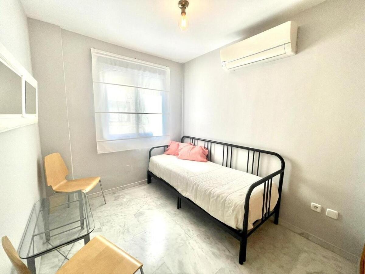 Calu Homes Duplex Cerca Playa De Huelin Malaga Luaran gambar