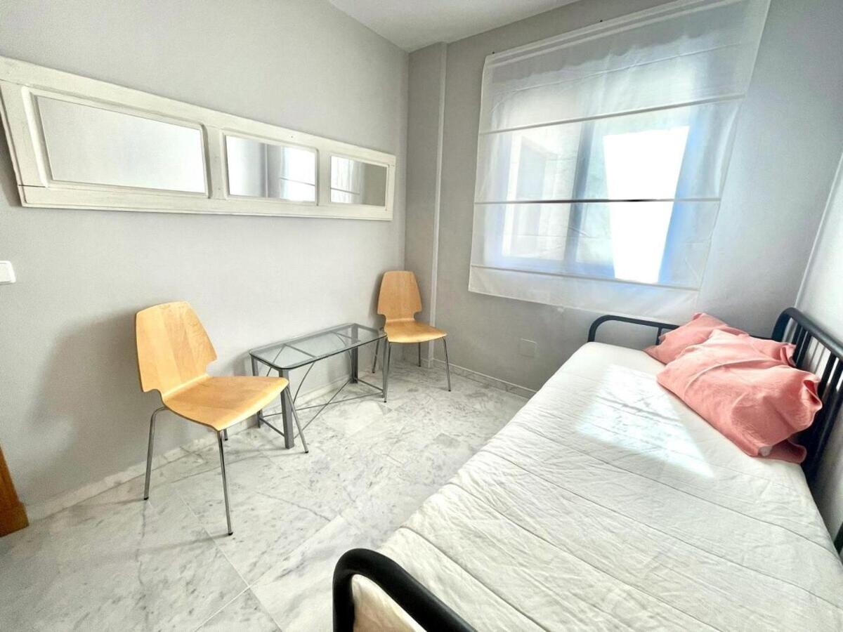 Calu Homes Duplex Cerca Playa De Huelin Malaga Luaran gambar