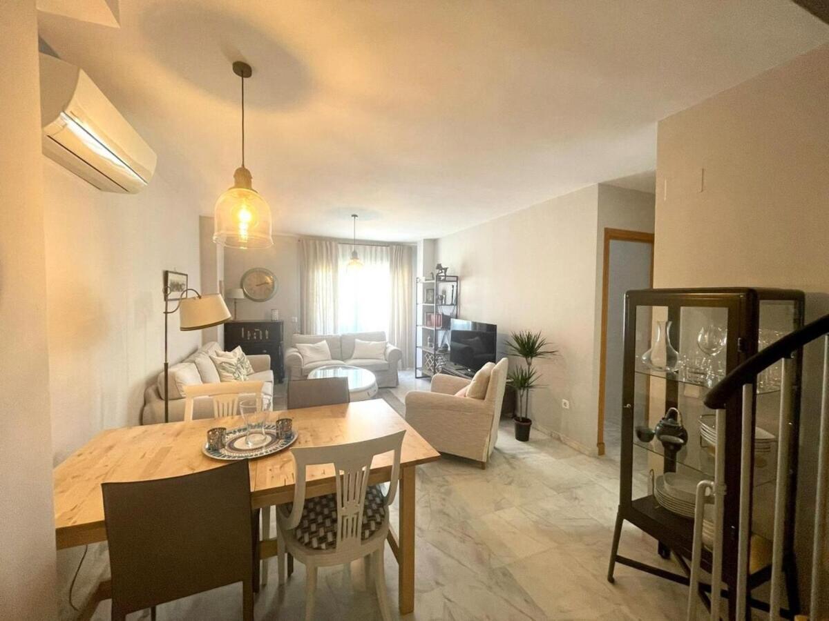 Calu Homes Duplex Cerca Playa De Huelin Malaga Luaran gambar